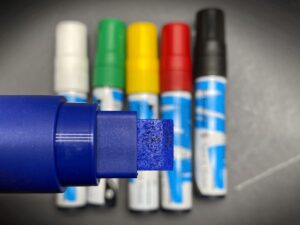 marker-cu-vopsea-acrilica-paint-it-330-schneider-culori